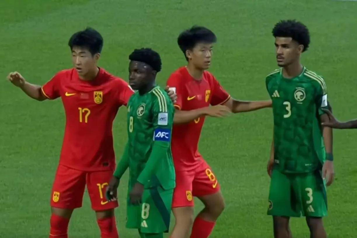 亚洲球员技术造诣惊人，成为球队支柱的简单介绍