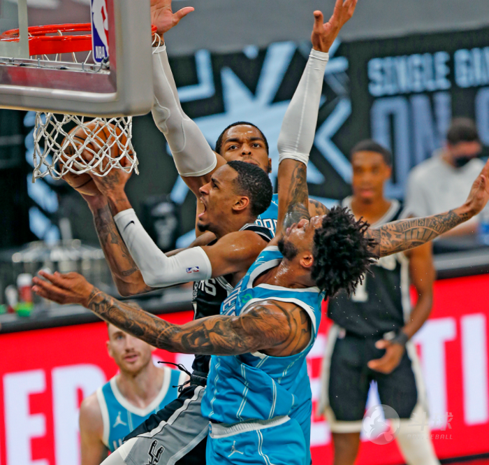 黄蜂不敌马刺，格拉汉姆砍下分的简单介绍