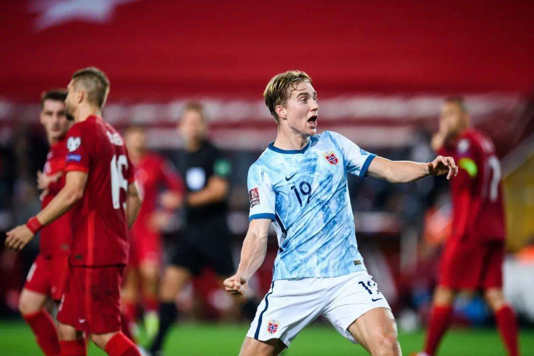 包含瑞典与挪威握手言和，瑞典晋级可期的词条