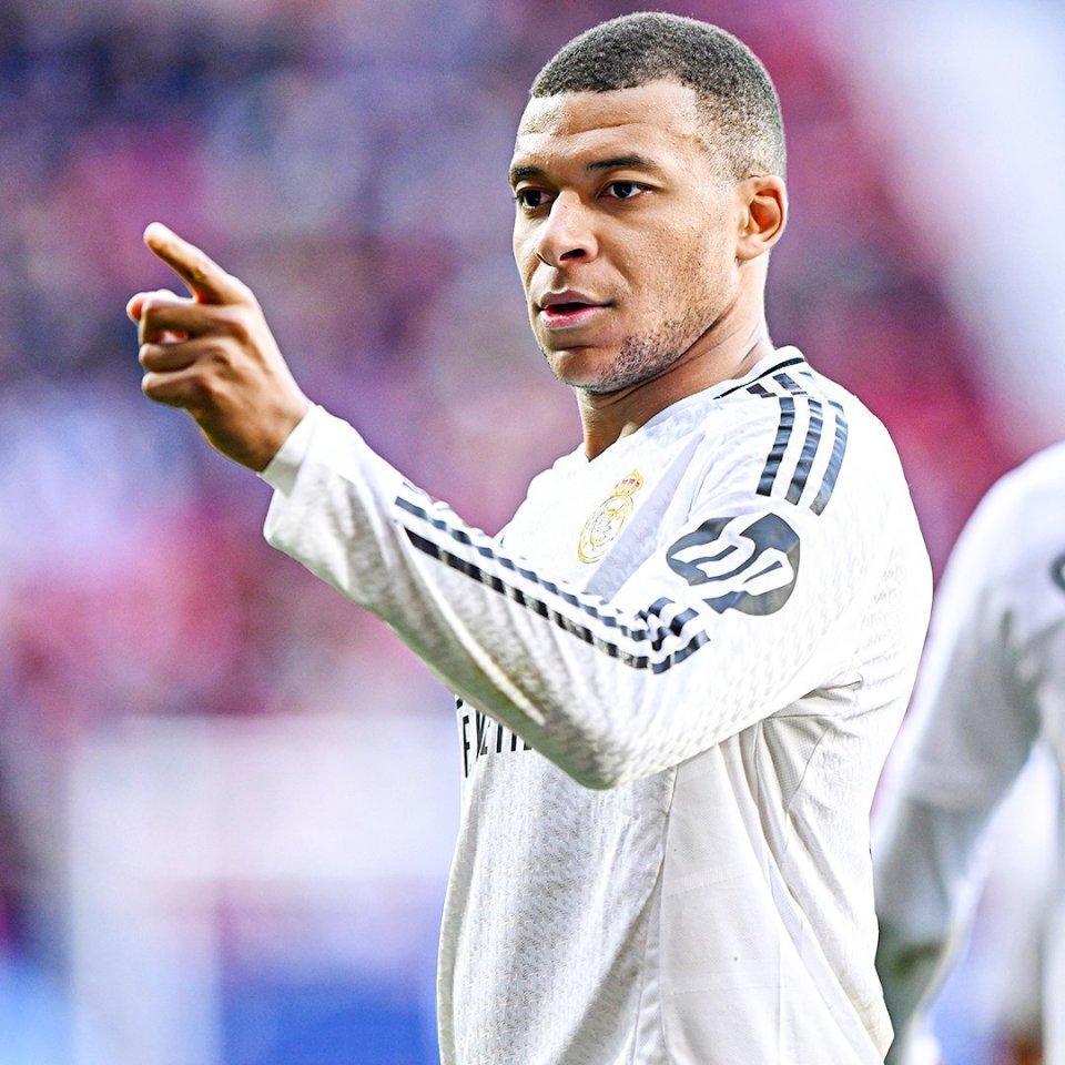 姆巴佩连续十五场比赛得分超过关键助攻，利物浦挑战极限！的简单介绍